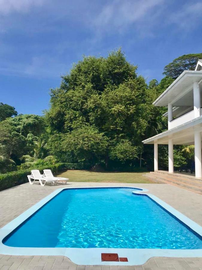 Blue Horizon Villas Pointe Au Sel ภายนอก รูปภาพ